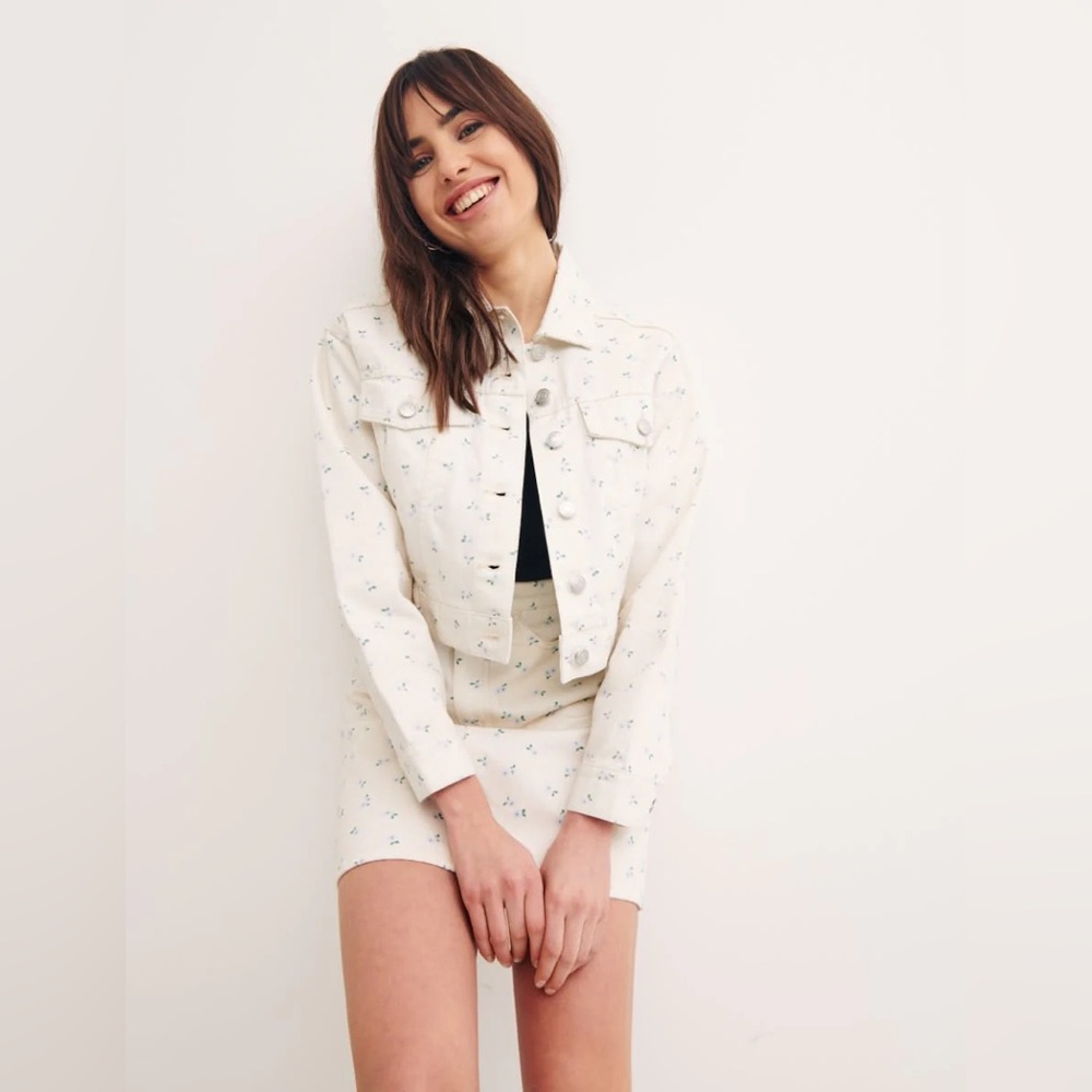 NWOT BP White Floral Cropped Denim Jacket 🌸 SIZE L